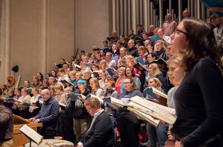 Exklusiv für Ehemalige: Selbst mitsingen beim Oratorium!